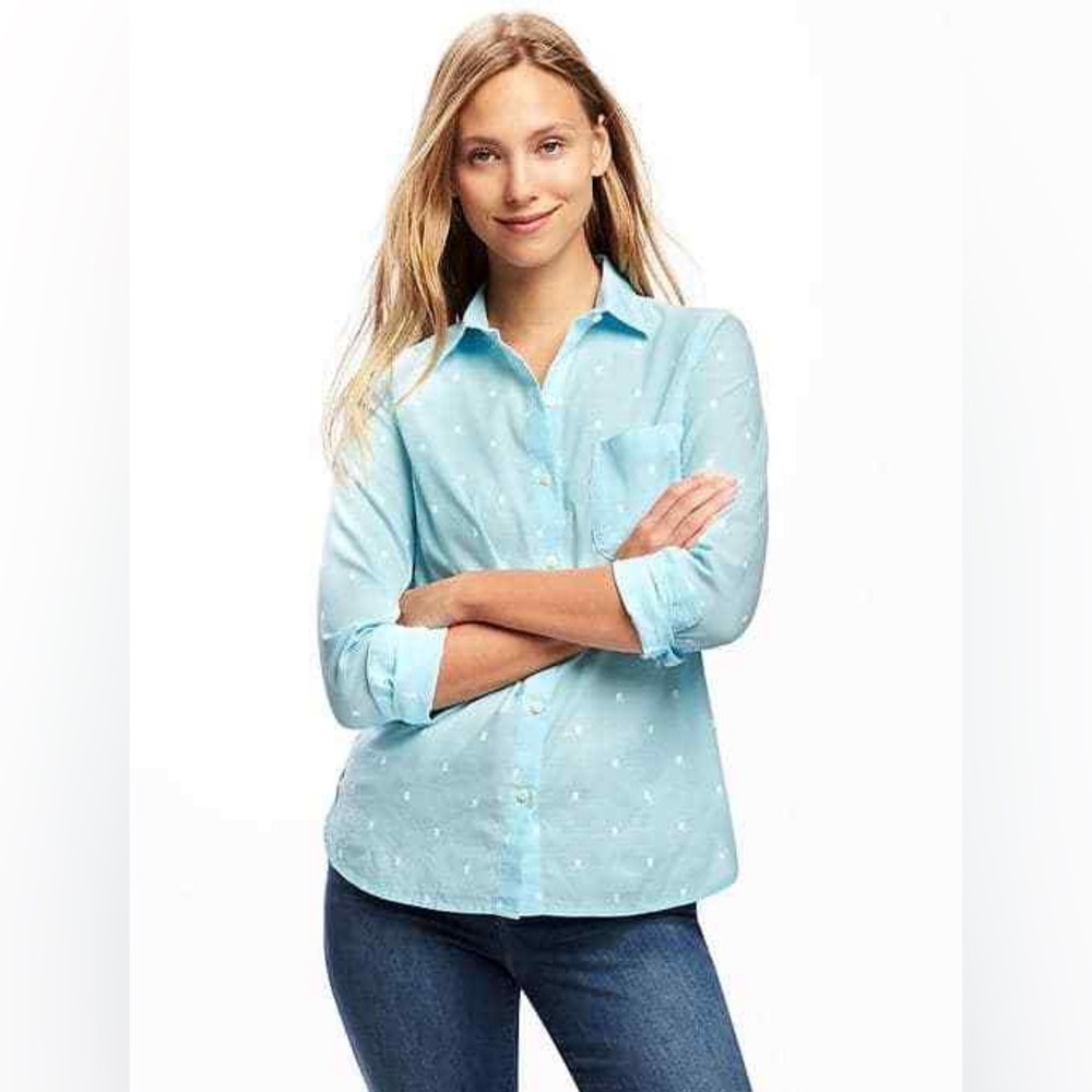 Old Navy Baby Blue Long Sleeve Button Down Shirt